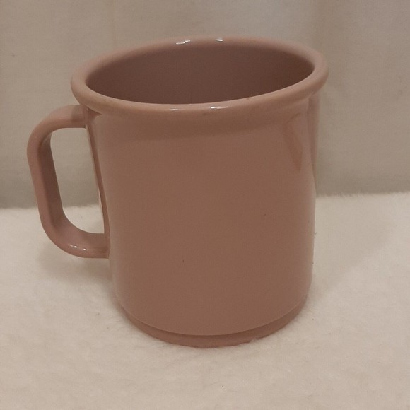 Vintage Rubbermaid Plastic Coffee Mugs Light Pink Mauve Melamine Replacement #3 - Picture 3 of 16